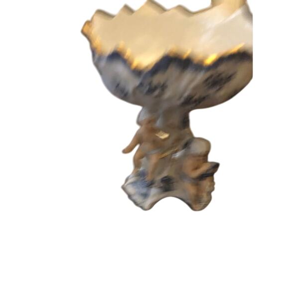 Porcelain Colonial Blue and White Cupids Candy Dish Figurine - Picture 3 of 10